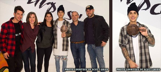 Justin Bieber Gets Golden Ping-Pong Paddle