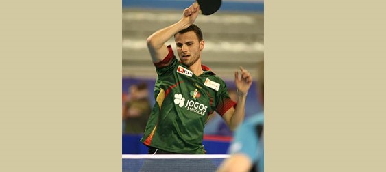 Tiago Apolonia Flies Flag for Portugal – Photo By: Rita Tarboda