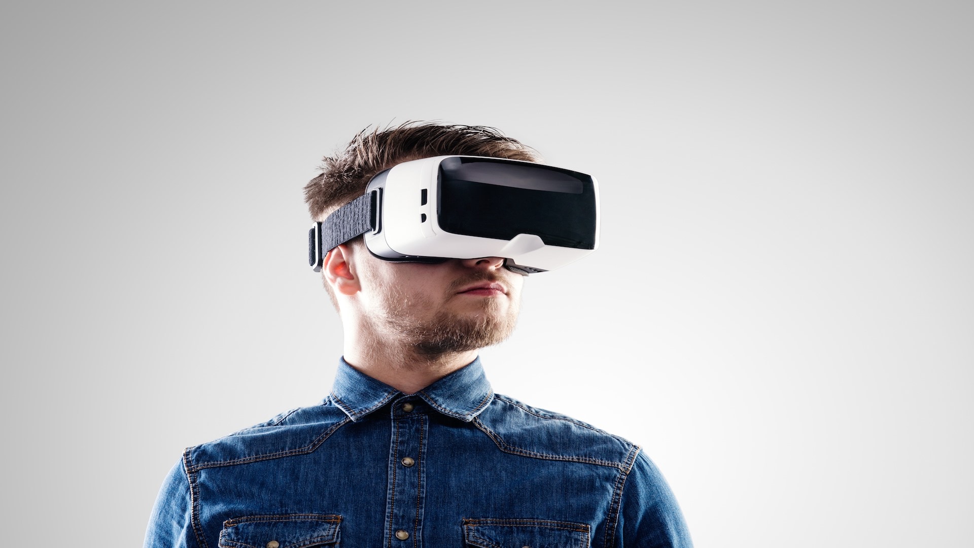 Virtual-Reality-Man